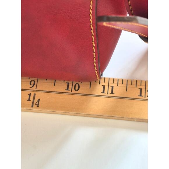 Dooney & Bourke Florentine Vachetta Red Leather Amelie Tote Purse Luxury Classic - Picture 7 of 9